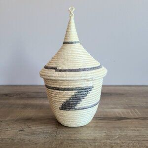 Vintage handmade Tutsi African tight woven basket with lid. 8.5'' tall with lid,